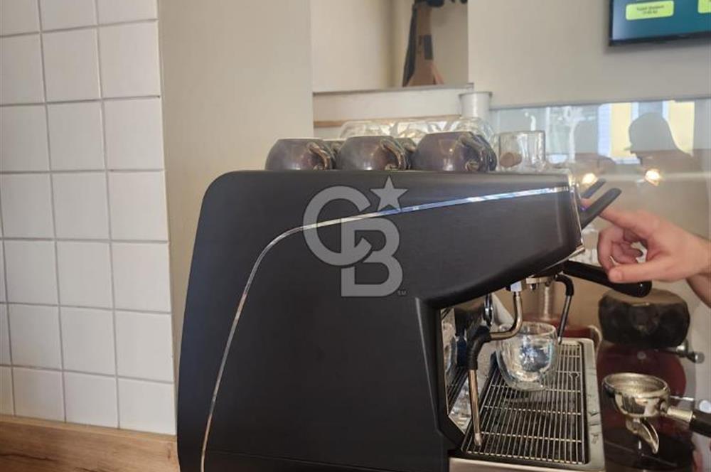 BAĞDAT CADDESİ BOSTANCI'DA ÜÇÜNCÜ NESİL KAHVE YAPAN BUTİK KAFE