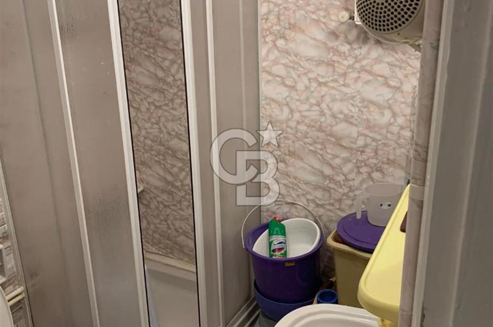 KÜÇÜKYALI MEKTEP CADDESİNDE YATIRIMLIK FIRSAT SATILIK 2+1 DAİRE