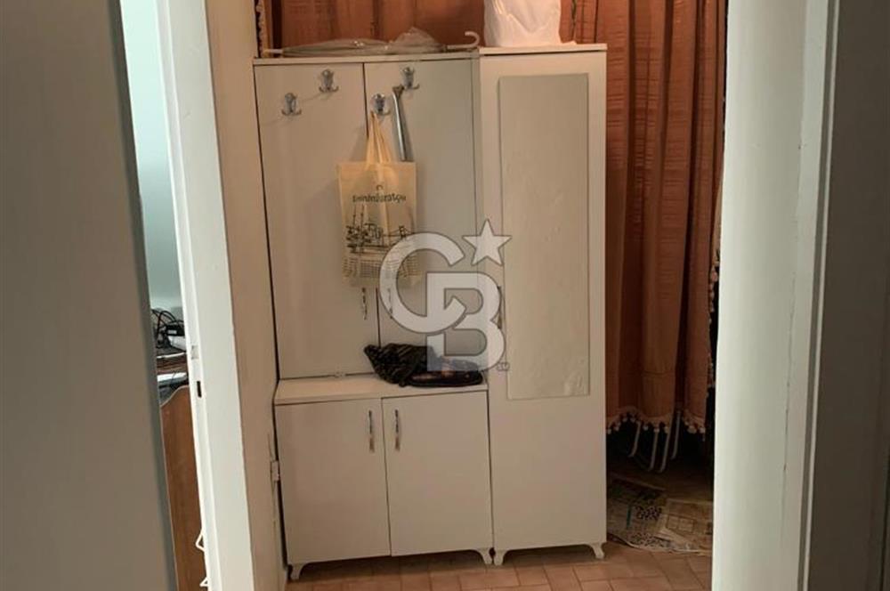KÜÇÜKYALI MEKTEP CADDESİNDE YATIRIMLIK FIRSAT SATILIK 2+1 DAİRE