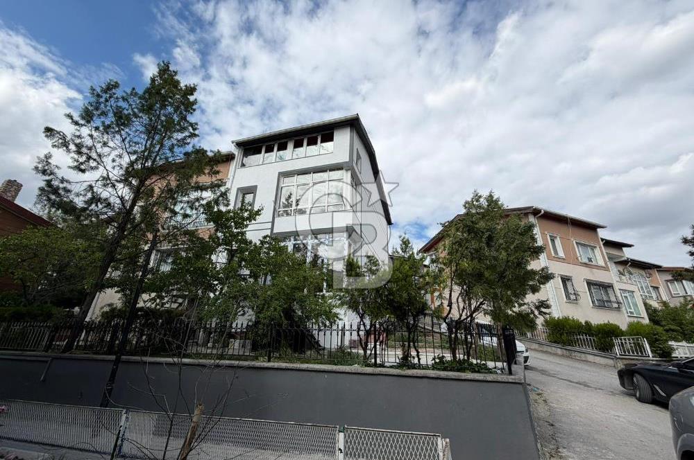 Ankent Sitesi’nde Yenilenmiş ,Güvenlikli, Kök Tapulu Müstakil Villa!