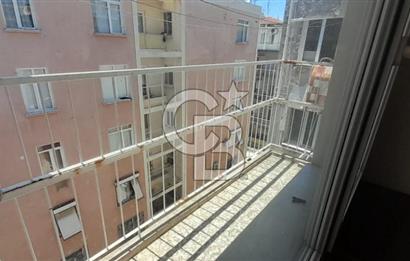 KARŞIYAKA MERKEZDE 2+1 KLASİK DAİRE