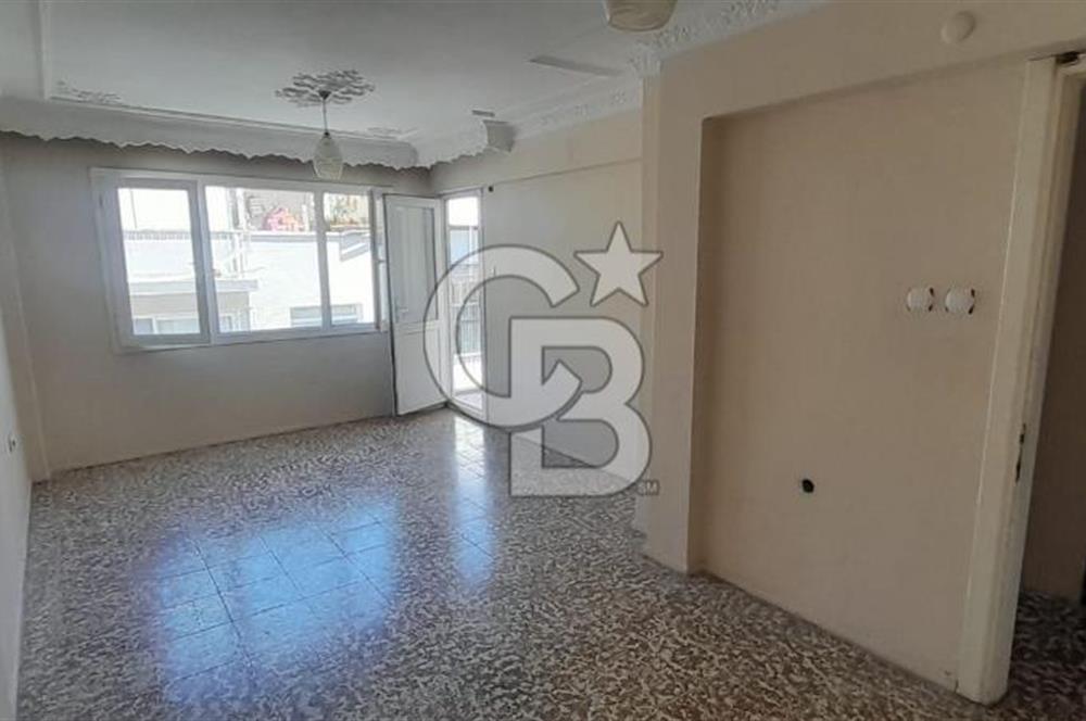 KARŞIYAKA MERKEZDE 2+1 KLASİK DAİRE