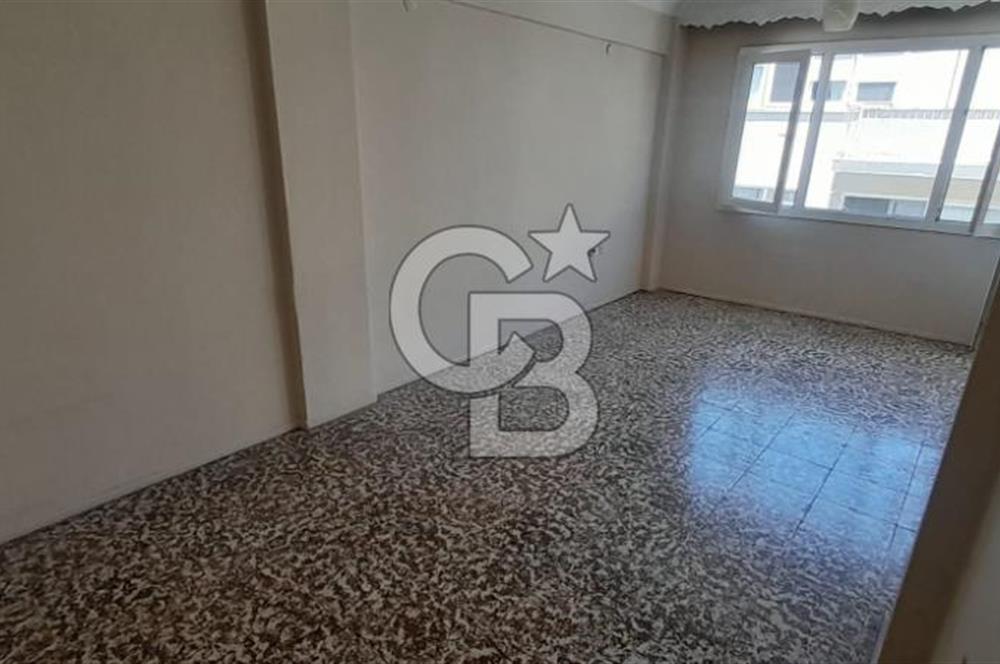 KARŞIYAKA MERKEZDE 2+1 KLASİK DAİRE