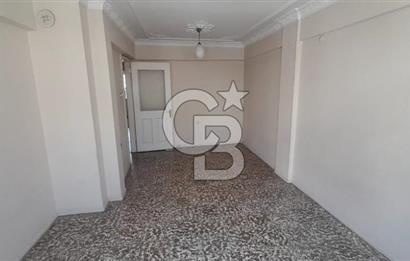 KARŞIYAKA MERKEZDE 2+1 KLASİK DAİRE