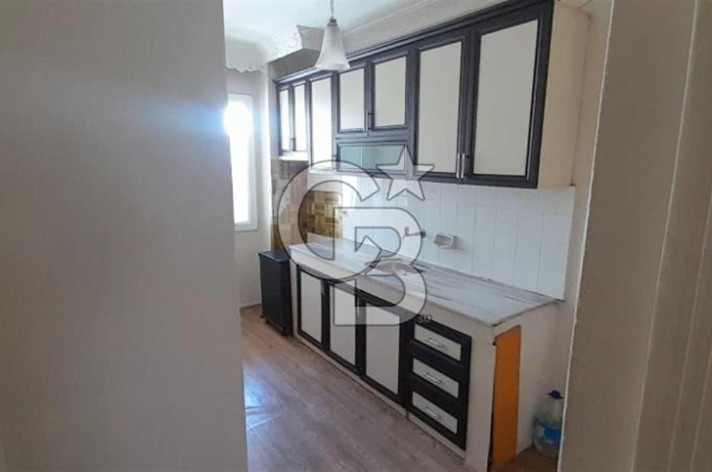 KARŞIYAKA MERKEZDE 2+1 KLASİK DAİRE
