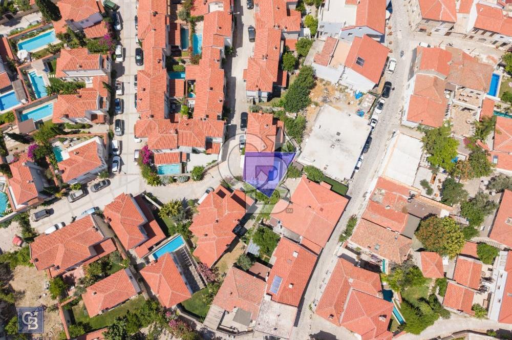 Alaçatı Hacımemiş'te 12 Ay Yaşama Uygun Eşyalı Taş Ev