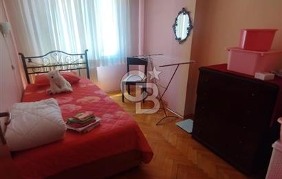Acıbadem Sitesinde Satılık Eşyalı 3+1 Merkezi Isıtmalı Daire