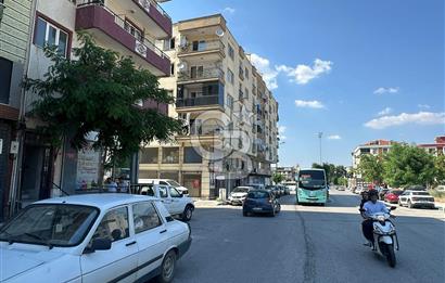YENİ MAHALLE'DE SATILIK ÖNÜ AÇIK 3+1 100 M2 KÖŞE DAİRE