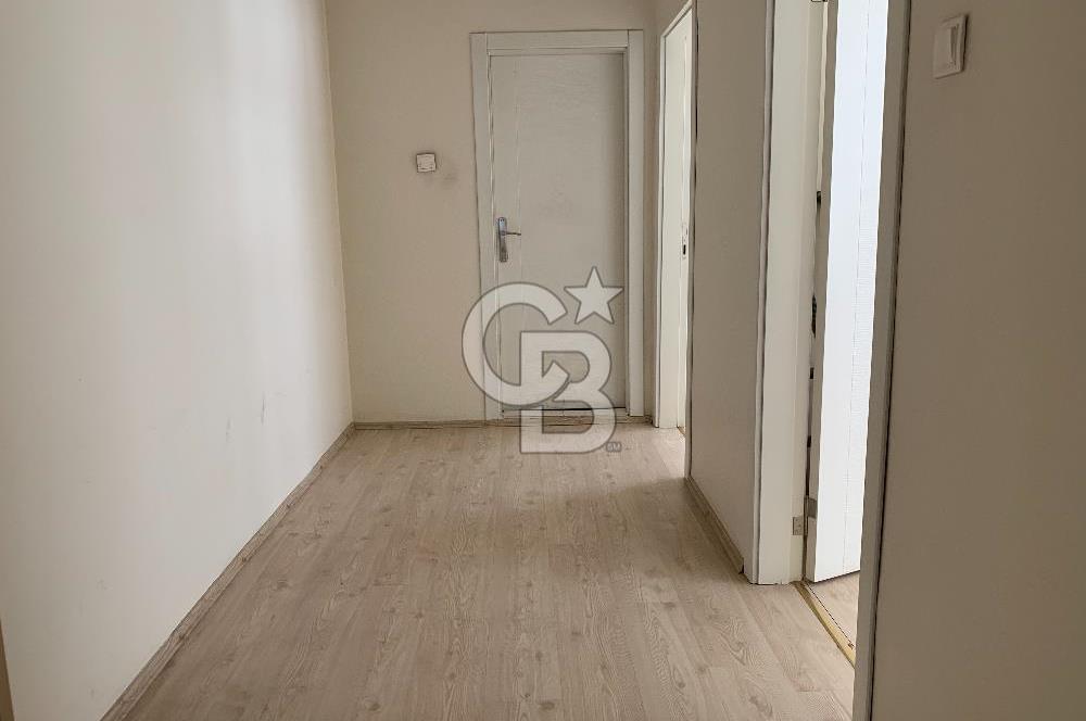 MALTEPE GMK BULVARI KOÇ YURDU YANINDA ASANSÖRLÜ KİRALIK 3+1 OFİS