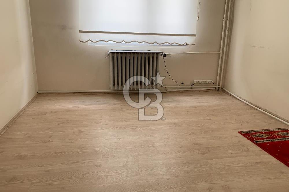 MALTEPE GMK BULVARI KOÇ YURDU YANINDA ASANSÖRLÜ KİRALIK 3+1 OFİS