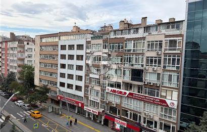 MALTEPE GMK BULVARI KOÇ YURDU YANINDA ASANSÖRLÜ KİRALIK 3+1 OFİS