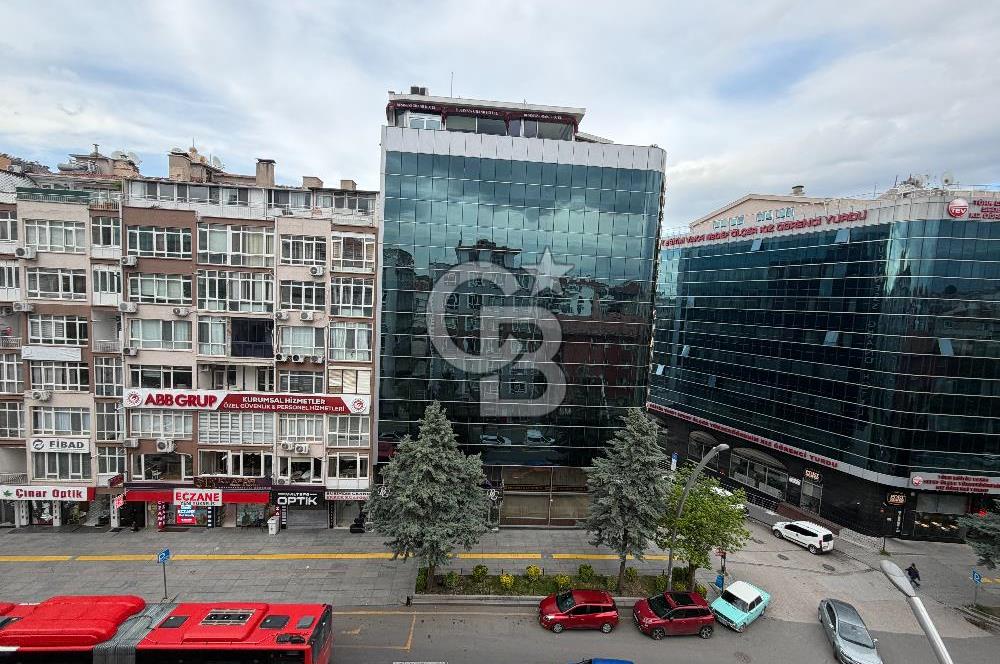 MALTEPE GMK BULVARI KOÇ YURDU YANINDA ASANSÖRLÜ KİRALIK 3+1 OFİS