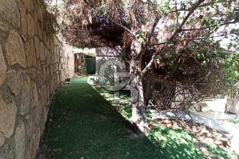 BODRUM CEVAT ŞAKİR’DE SATILIK EŞYALI DAİRE