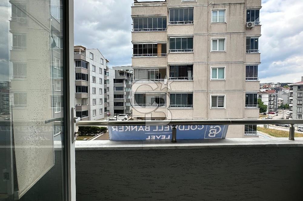 GÖRÜKLE KOZA CADDESİNE YAKIN ARAKAT EŞYALI 2+1 KİRALIK DAİRE