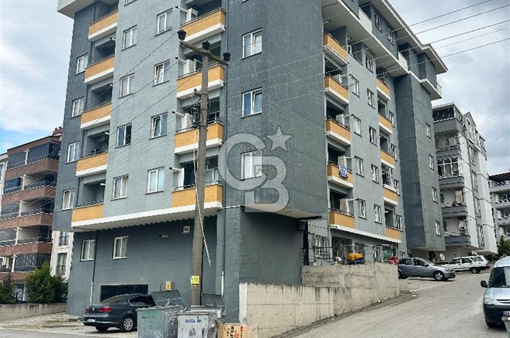 GÖRÜKLE KOZA CADDESİNE YAKIN ARAKAT EŞYALI 2+1 KİRALIK DAİRE