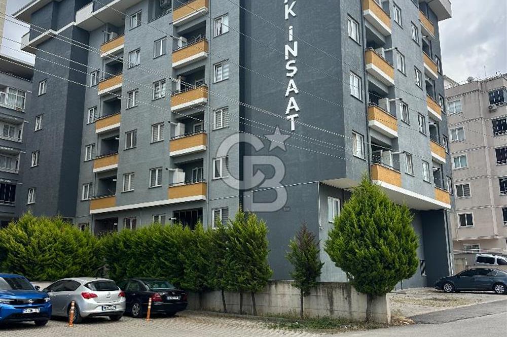 GÖRÜKLE KOZA CADDESİNE YAKIN ARAKAT EŞYALI 2+1 KİRALIK DAİRE