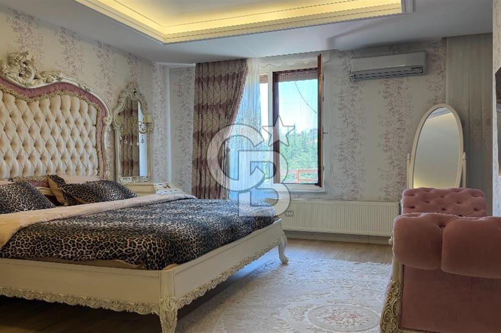 SUBAY EVLERI KUŞADASI SOKAKTA VADI MANZARALI SATILIK LÜKS DAIRE