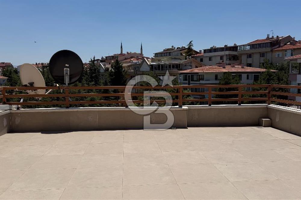 SUBAY EVLERI KUŞADASI SOKAKTA VADI MANZARALI SATILIK LÜKS DAIRE