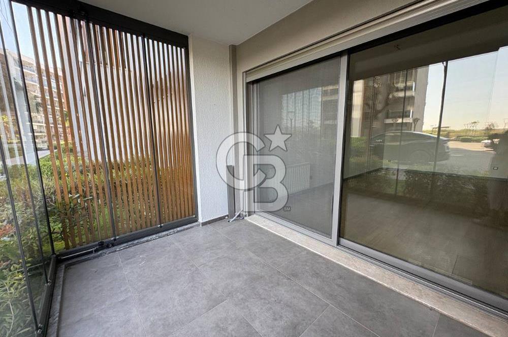 Ataşehir Modernde Yatırımcıya Uygun Büyük Tip Satılık 2+1 