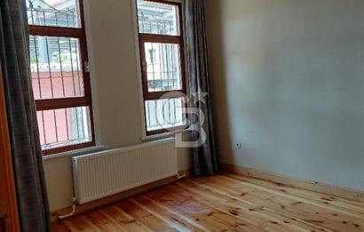 Fatih Cibalide Tarihi Binada Kiralık 1+1 Daire