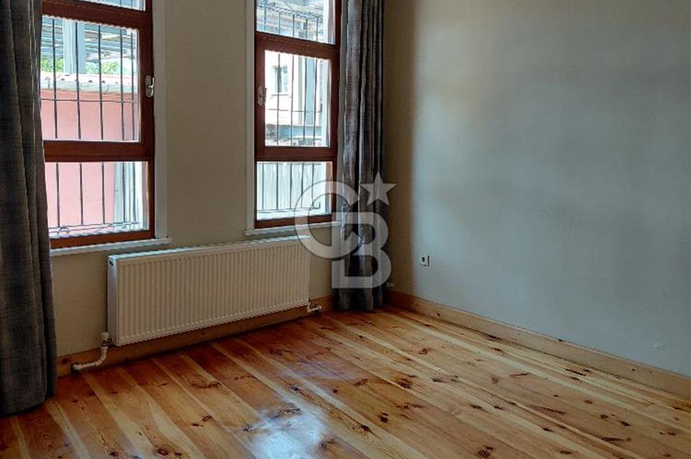 Fatih Cibalide Tarihi Binada Kiralık 1+1 Daire