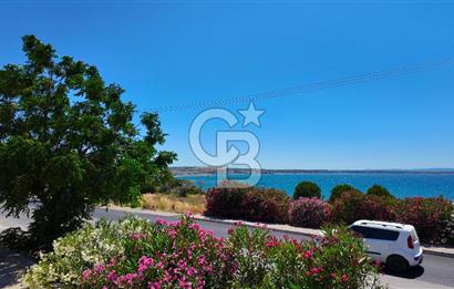 ÇEŞME ÇİFTLİKKÖY DENİZ MANZARALI DENİZE 100 METRE SATILIK VİLLA