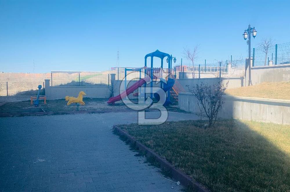 TEMELLİ ALCI MAHALLESİNDE ASANSÖRLÜ İSKANLI 3+1 SATILIK DAİRE