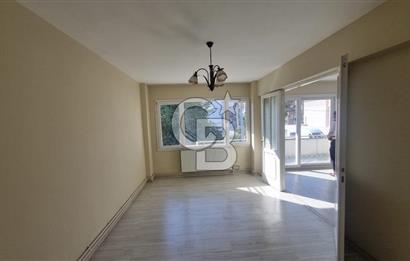 Eskiizmir Caddesi üzerinde pazaryerine yakın kiralık 4+1 daire