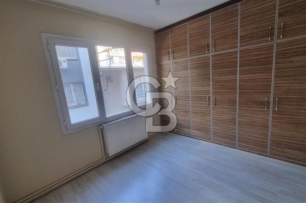 Eskiizmir Caddesi üzerinde pazaryerine yakın kiralık 4+1 daire
