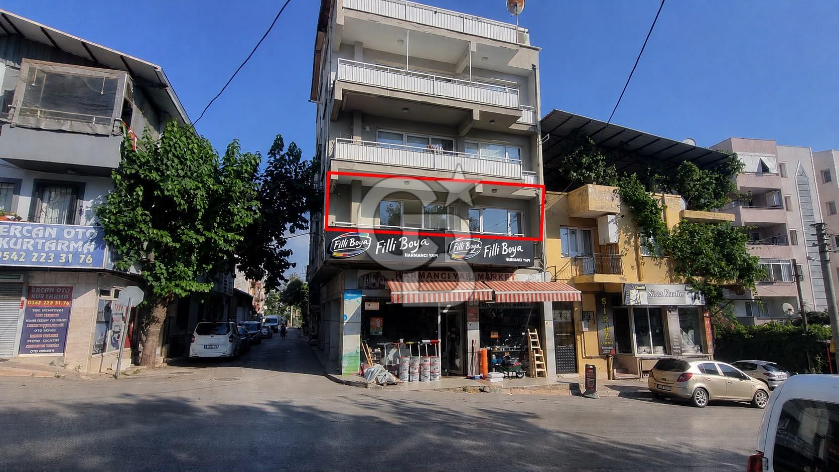 Eskiizmir Caddesi üzerinde pazaryerine yakın kiralık 4+1 daire