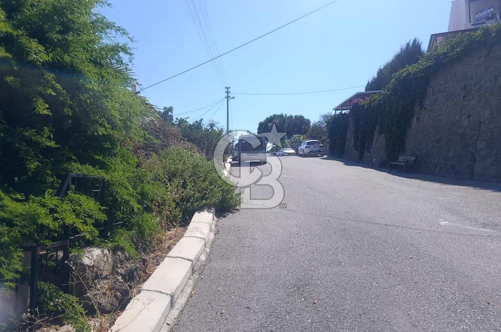 Çeşme Germiyan 'da Panoramik Deniz Manzaralı Satılık Dubleks