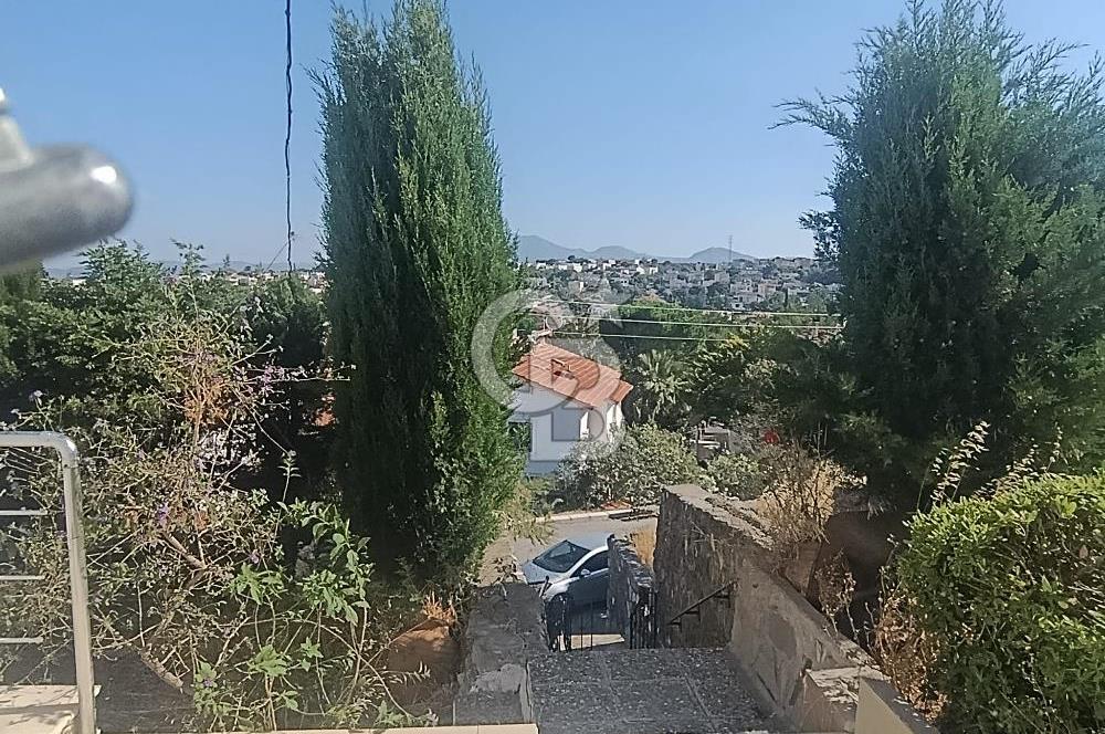 Çeşme Germiyan 'da Panoramik Deniz Manzaralı Satılık Dubleks