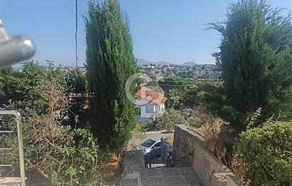 Çeşme Germiyan 'da Panoramik Deniz Manzaralı Satılık Dubleks