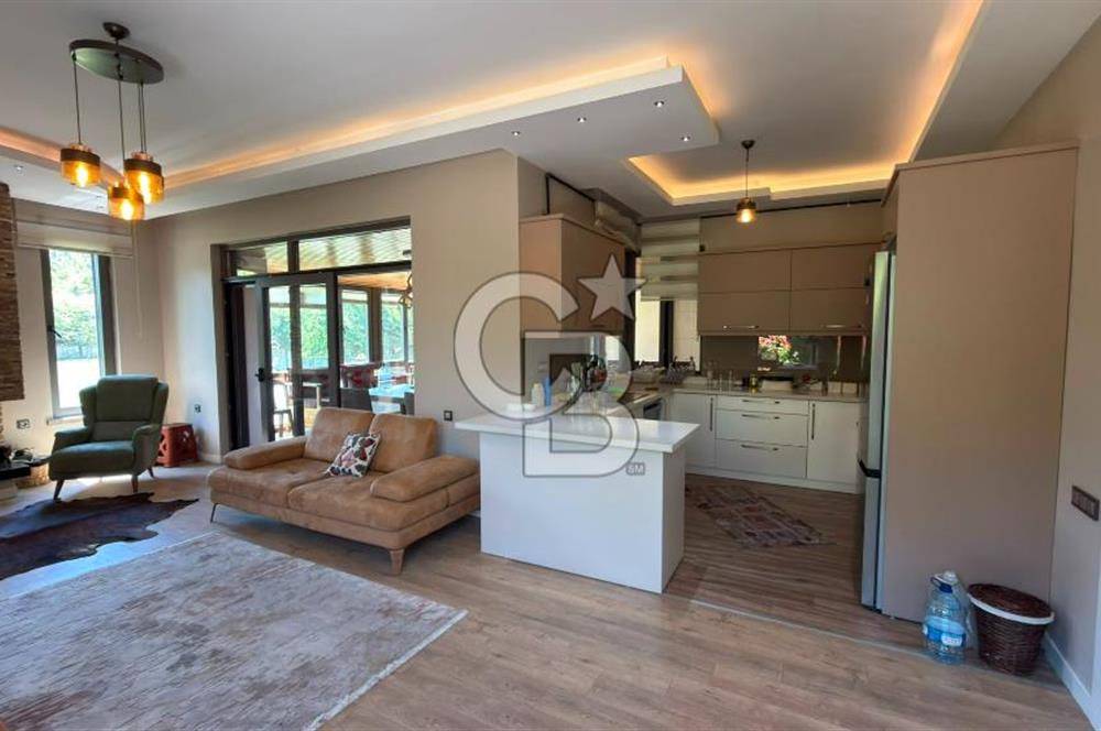 BAHÇELİEVLER MÜSTAKİL 1500 M2 ARSA PAYINA SAHİP 5+1 VİLLA