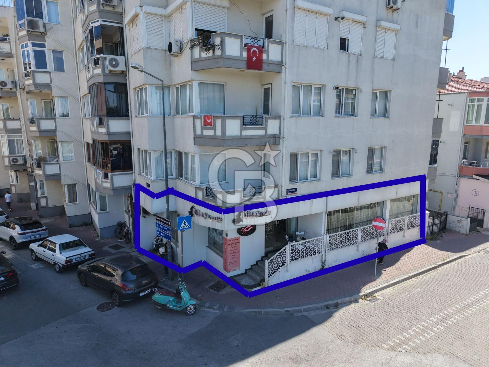 ÇANAKKALE MERKEZ BARBAROS MAHALLESİ'NDE DEVREN KİRALIK KUAFÖR SALONU