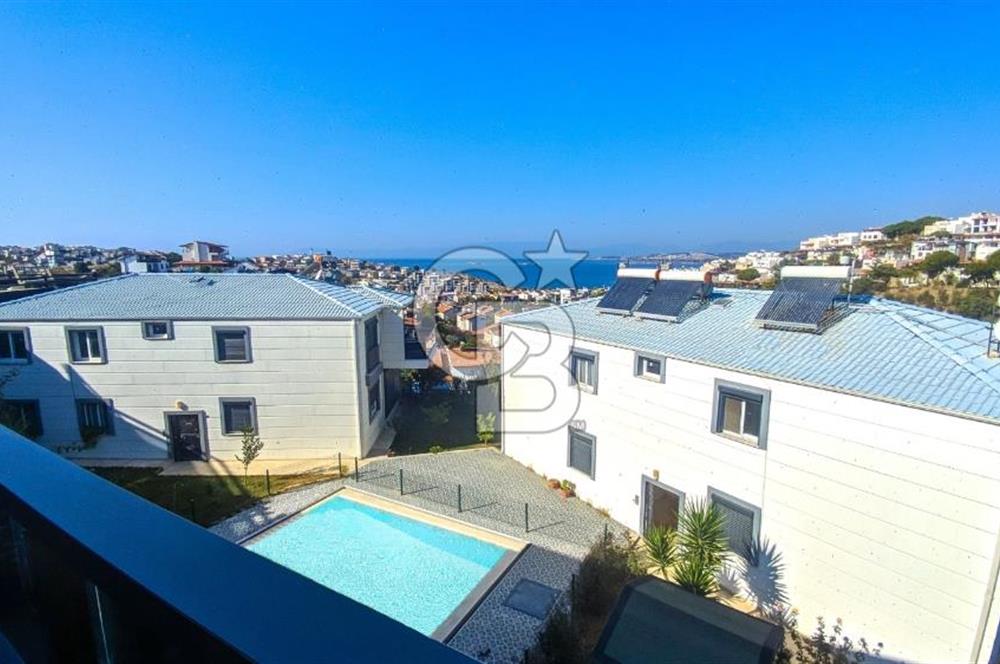SEFERİHİSAR VADİ SİTESİNDE 2+1 DENİZ MANZARALI SATILIK DAİRE