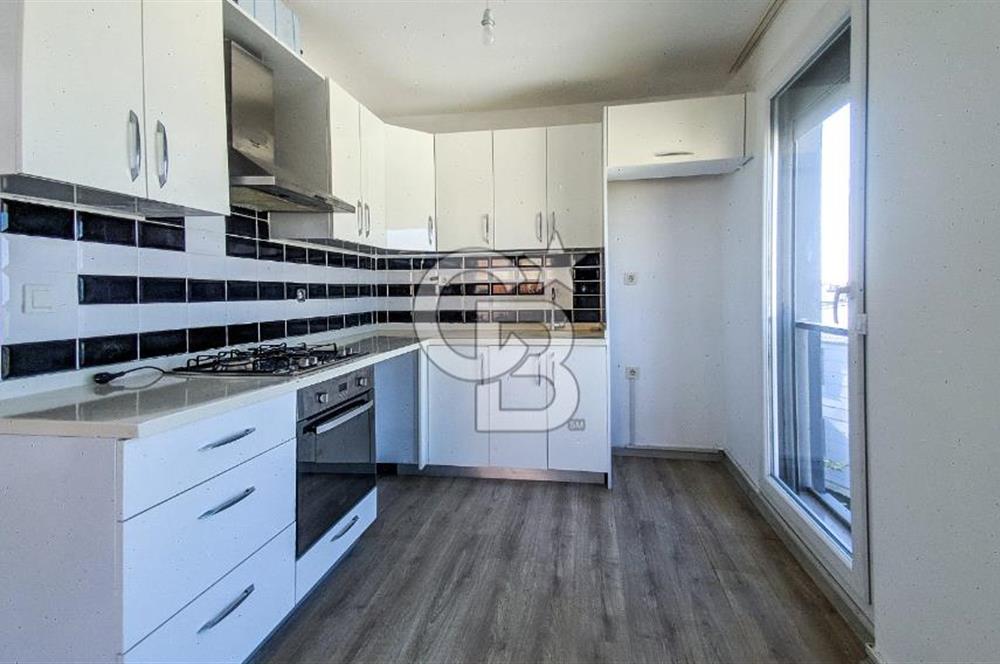 SEFERİHİSAR VADİ SİTESİNDE 2+1 DENİZ MANZARALI SATILIK DAİRE