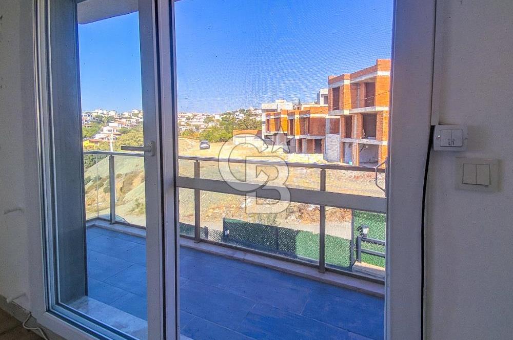 SEFERİHİSAR VADİ SİTESİNDE 2+1 DENİZ MANZARALI SATILIK DAİRE