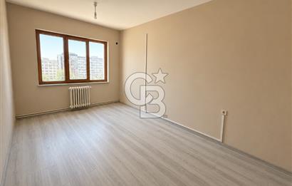 Şirinevler Meydan İş Merkezi'nde Temiz, Kiralık Büro Ofis