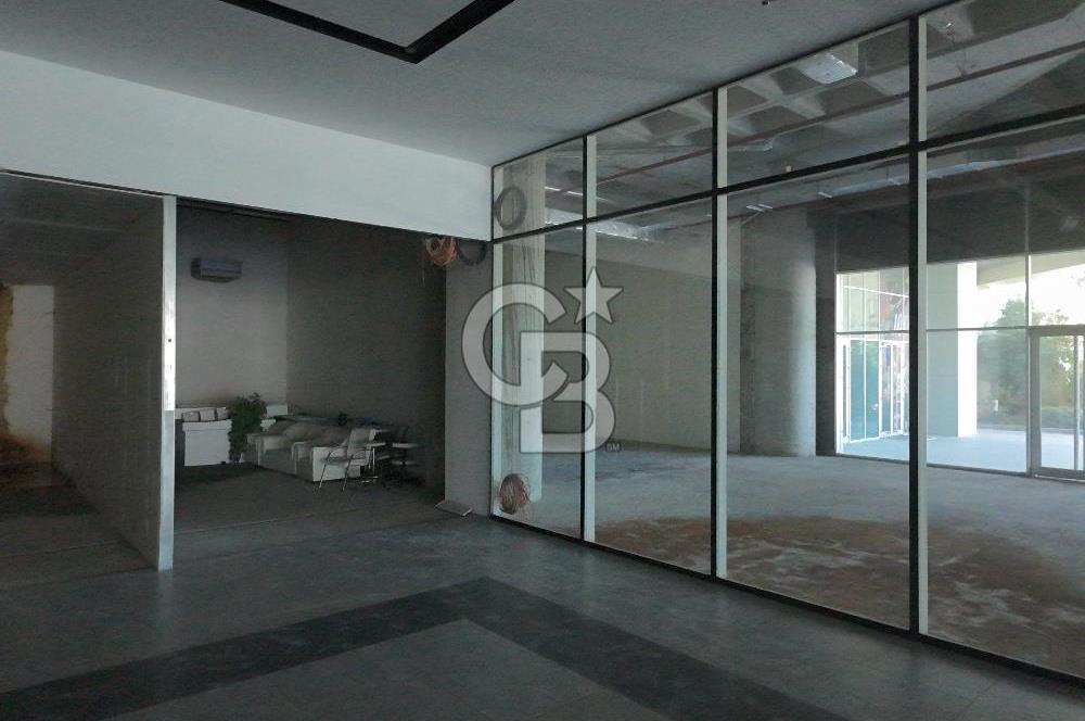 ŞEKERPINAR RAMADA OTELİNE BAĞLI  5000M2 KİRALIK DÜKKAN-MAĞAZA-DEPO