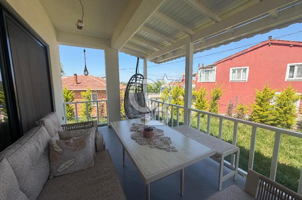 ÇANAKKALE KIZILKEÇİLİ KÖYÜNDE SATILIK BAHÇELİ KARGİR EV