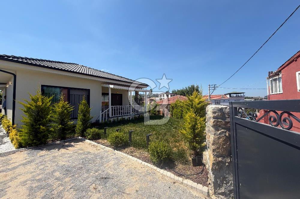 ÇANAKKALE KIZILKEÇİLİ KÖYÜNDE SATILIK BAHÇELİ KARGİR EV