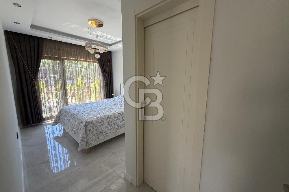 ÇANAKKALE KIZILKEÇİLİ KÖYÜNDE SATILIK BAHÇELİ KARGİR EV