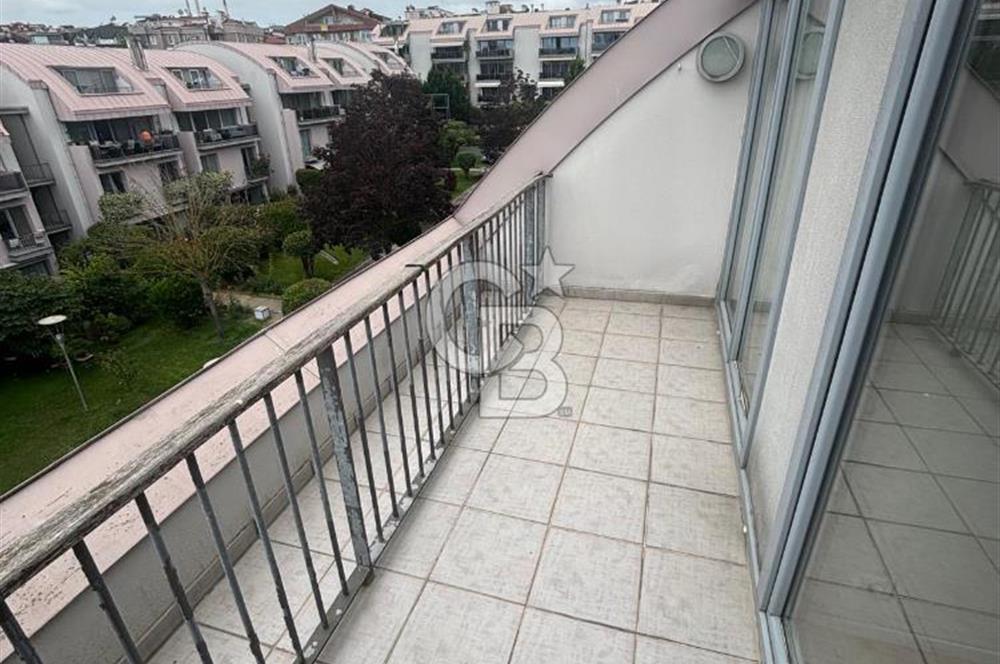 Aytek sitesinde Kiralık 4+1 çatı Dubleksi