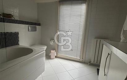 Aytek sitesinde Kiralık 4+1 çatı Dubleksi
