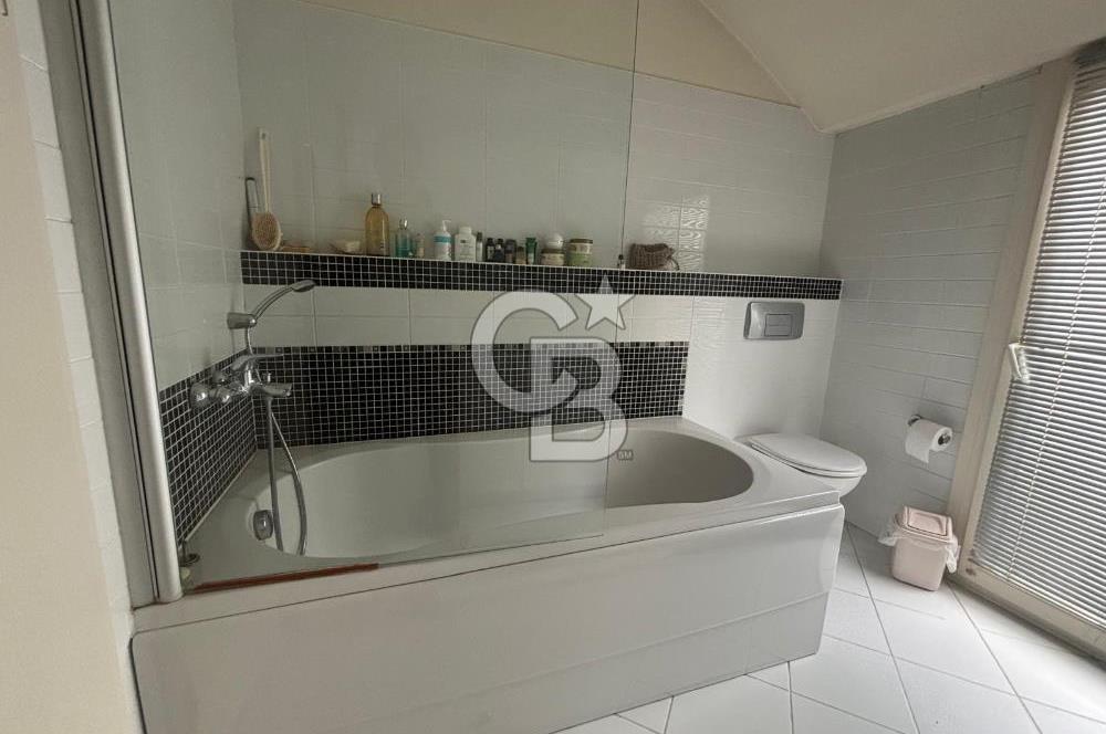 Aytek sitesinde Kiralık 4+1 çatı Dubleksi