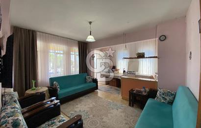 ALTINOLUK MERKEZ’DE DENİZE 200 METRE MESAFEDE SATILIK 2+1 DAİRE
