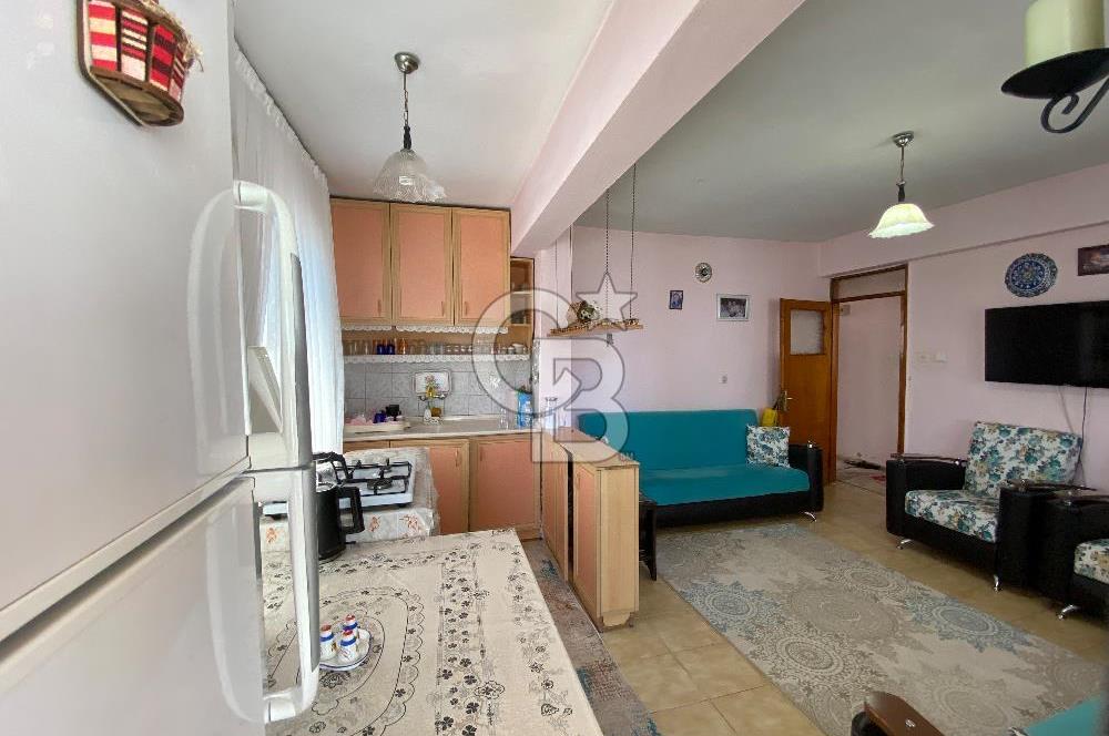 ALTINOLUK MERKEZ’DE DENİZE 200 METRE MESAFEDE SATILIK 2+1 DAİRE