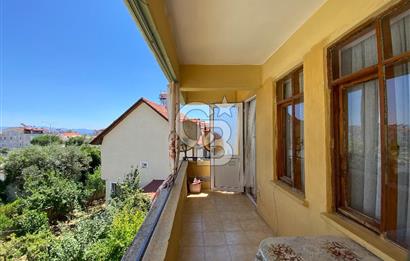 ALTINOLUK MERKEZ’DE DENİZE 200 METRE MESAFEDE SATILIK 2+1 DAİRE