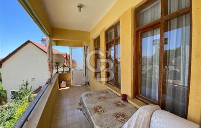 ALTINOLUK MERKEZ’DE DENİZE 200 METRE MESAFEDE SATILIK 2+1 DAİRE